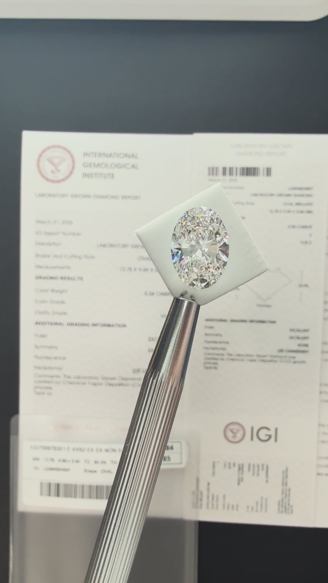 5.04 Carat Oval VVS2 Color-E Diamond (IGI#694554597)