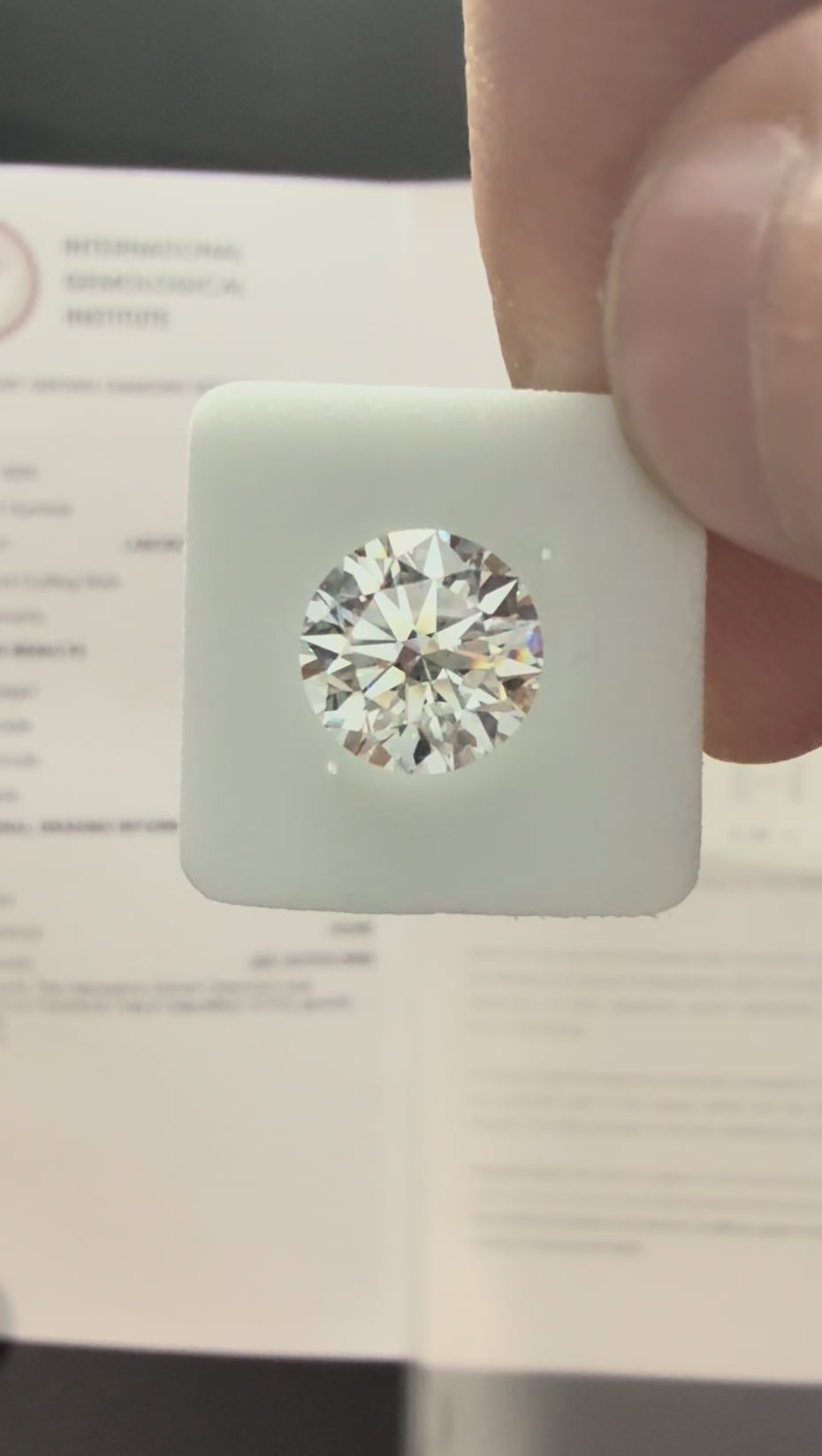 3.03 Carat Round VVS2 Color-E Ideal-Cut Diamond (IGI#727512955)
